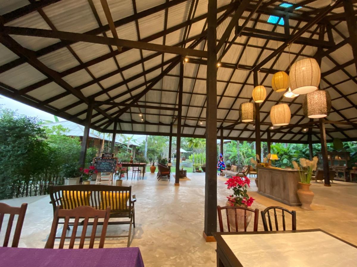 Baansuk Sukhothai Resort Exteriör bild